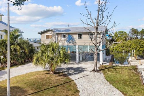 16531 Sw 120th Pl, CEDAR KEY, FL, 32625-4680 | Card Image