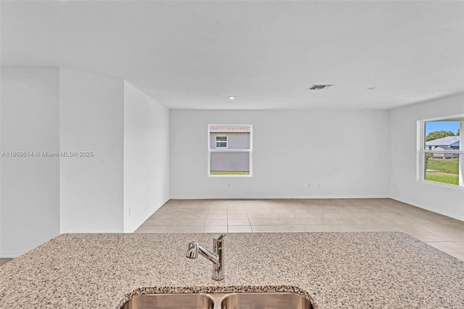 2033 Sw Castinet Ln, House other with 4 bedrooms, 3 bathrooms and null parking in Port St. Lucie FL | Image 33