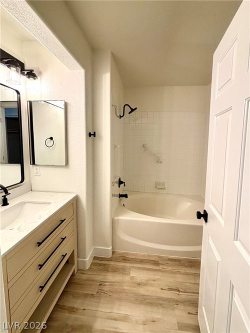 101-3677 Renovah St, Las Vegas, NV, 89129-1779 | Card Image