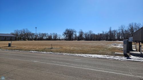 425 2nd St Se, Glyndon, MN, 56547 | Card Image