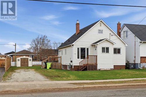 118 Henrietta Ave, Sault Ste. Marie, ON, P6C1Z5 | Card Image