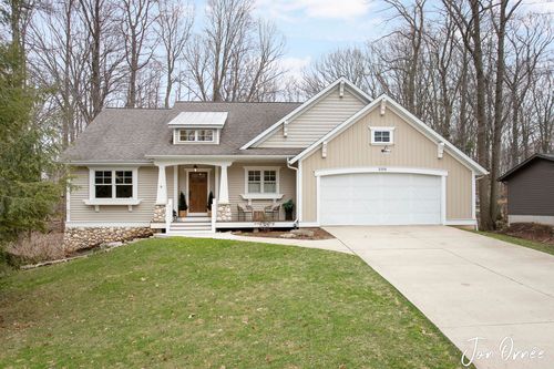 3359 Gaslight Ln, Saugatuck, MI, 49453 | Card Image