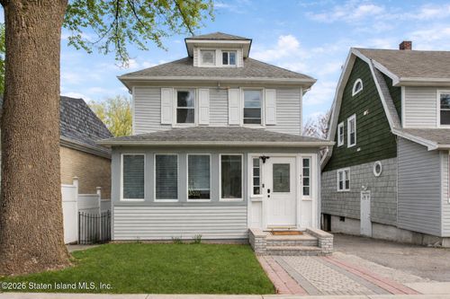 411 Little Clove Road, Staten Island, NY, 10301 | Card Image