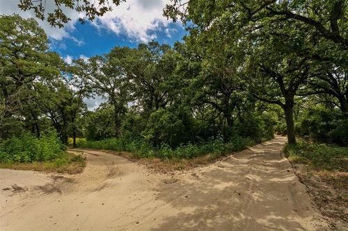 145 Private Road 6070, Cameron, TX, 76520-5453 | Card Image