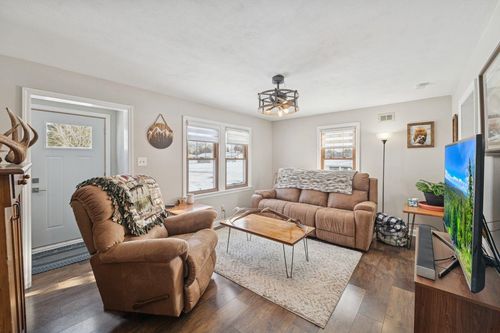 1023 14th Ave W, Ashland, WI, 54806-2741 | Card Image