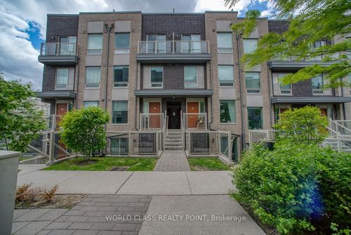 221-7 Applewood Lane, Etobicoke, ON, M9C0C1 | Card Image