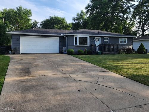 20595 Westwood Park Blvd, Strongsville, OH, 44149-4049 | Card Image