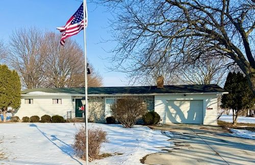 1307 S State Rd, Ithaca, MI, 48847-9501 | Card Image