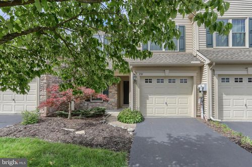 731 Creekside Dr, HUMMELSTOWN, PA, 17036-7076 | Card Image