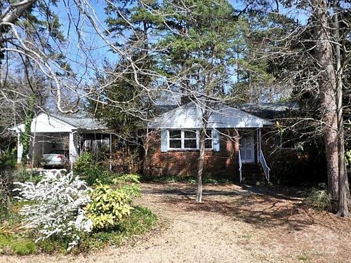 137 Birchwood Dr, Charlotte, NC, 28214-1201 | Card Image