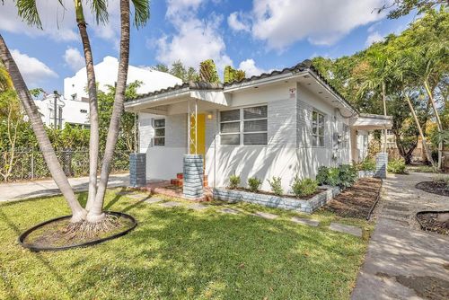 547-545 Ne 64th St, Miami, FL, 33138-6131 | Card Image