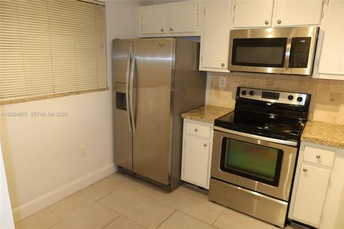 113-10835 Sw 112th Ave, Miami, FL, 33176-3279 | Card Image