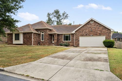 1338 E Burntwood St, Springfield, MO, 65803-5918 | Card Image