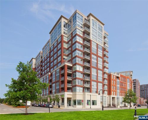 1125 Maxwell Ln, Hoboken, NJ, 07030-6836 | Card Image