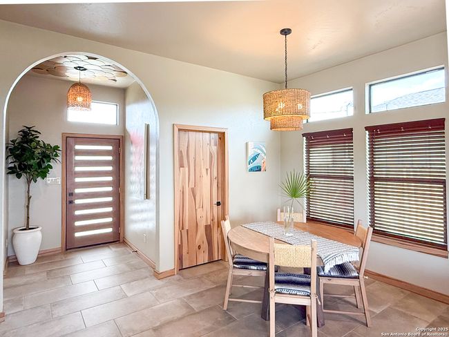 1208 Devine Dr, House other with 3 bedrooms, 2 bathrooms and null parking in Devine TX | Image 8