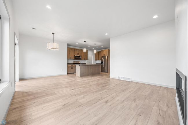Living Room | Image 9