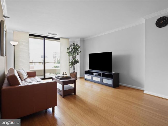 APT-1418 - 1808 Old Meadow Rd, Condo with 1 bedrooms, 1 bathrooms and null parking in MCLEAN VA | Image 9