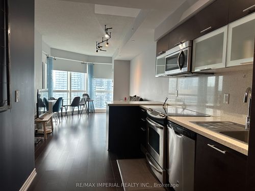 3916-386 Yonge St, Toronto, ON, M5B0A5 | Card Image