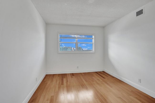 APT-918C - 3300 S Ocean Blvd, Condo with 2 bedrooms, 2 bathrooms and null parking in Highland Beach FL | Image 33