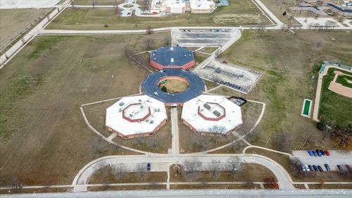 1776 E Washington St, Urbana, IL, 61802-4516 | Card Image