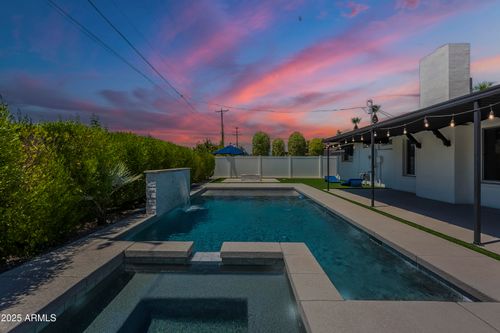 8613 E Montebello Ave, Scottsdale, AZ, 85250-6308 | Card Image