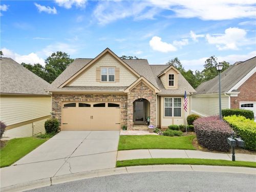 470 Grand Teton Cir, Fayetteville, GA, 30215-5285 | Card Image