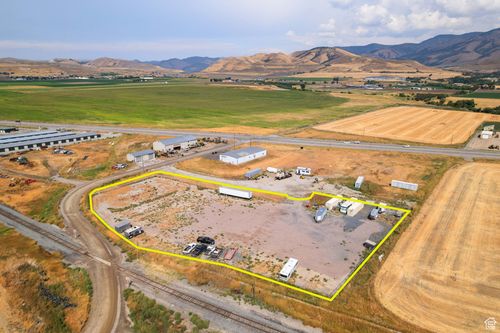 4008 S Little Mountain Cir, Franklin, ID, 83237-5303 | Card Image