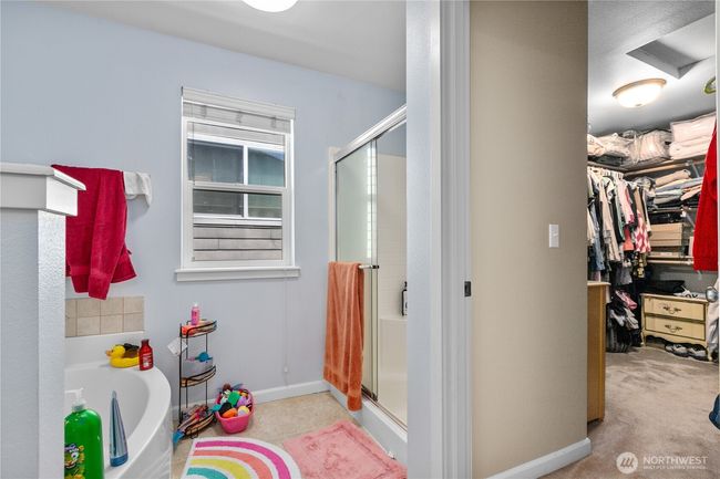 6974 Prism St Se, House other with 5 bedrooms, 3 bathrooms and 2 parking in Lacey WA | Image 15