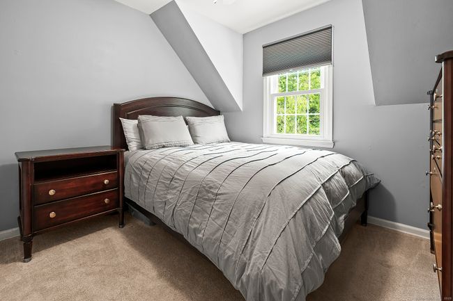49 Lamppost Dr, House other with 4 bedrooms, 3 bathrooms and 4 parking in Redding CT | Image 17
