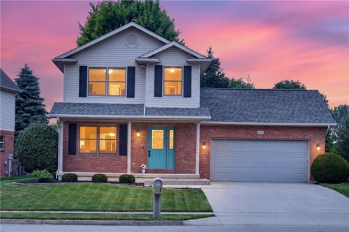 445 Clover Hill Dr, Tipp City, OH, 45371-2489 | Card Image
