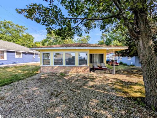 4953 E Center, Au Gres, MI, 48703 | Card Image