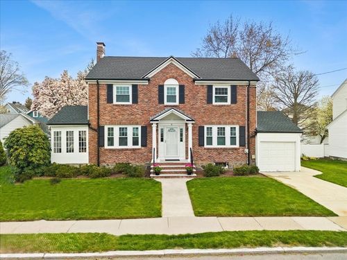 8 Myles Standish Rd, Boston, MA, 02132-3515 | Card Image