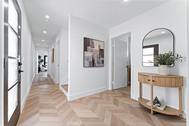 869 Santa Ana St, House other with 2 bedrooms, 3 bathrooms and 4 parking in Laguna Beach CA | Image 10