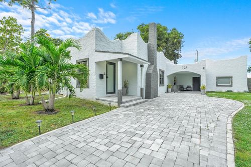 727 Fernwood Dr, West Palm Beach, FL, 33405-3509 | Card Image