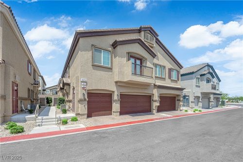 unit-102-4650 Blaise Ave, North Las Vegas, NV, 89084-5066 | Card Image