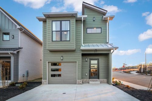 69 Holland Dr, Clarksville, TN, 37043-2628 | Card Image