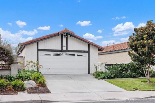 207 Carissa Dr, Oceanside, CA, 92057-6131 | Card Image