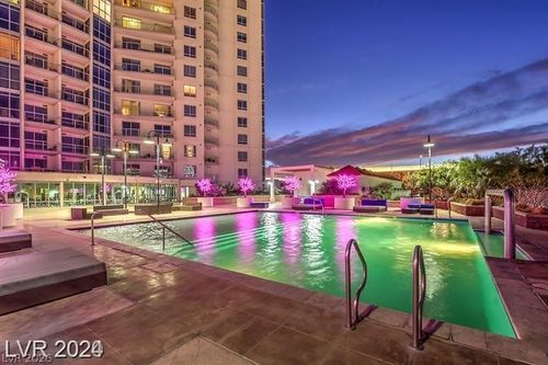 1704-200 W Sahara Ave, Las Vegas, NV, 89102-5002 | Card Image
