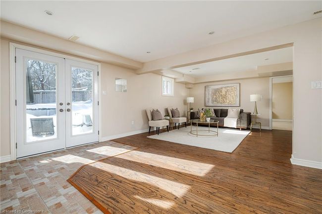 79 Ann St, House other with 4 bedrooms, 2 bathrooms and 5 parking in Dundas ON | Image 17
