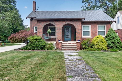 156 Woodhill Dr, Amherst, OH, 44001-1614 | Card Image