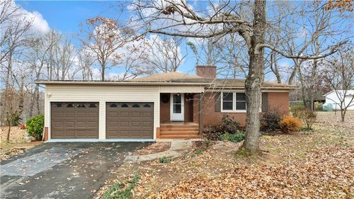 770 Hollingsworth Rd, Randleman, NC, 27317-7515 | Card Image