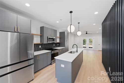 1358 Briar Creek Rd, Charlotte, NC, 28205-6271 | Card Image