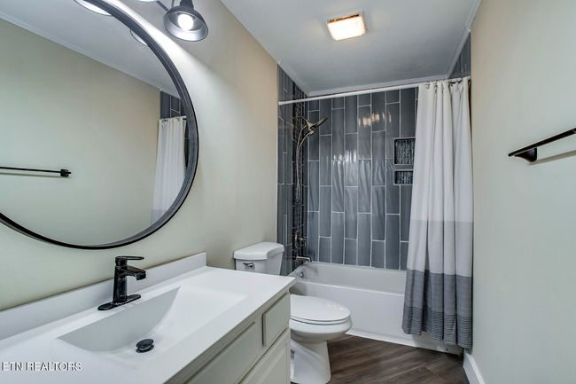 310 Dilegwa Way, Condo with 4 bedrooms, 3 bathrooms and null parking in Loudon TN | Image 28