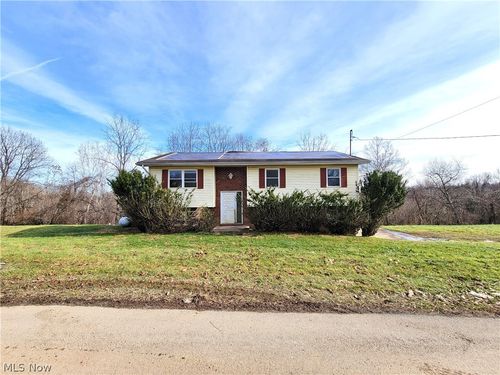 395 Garfield Hts, Le Roy, WV, 25252-7201 | Card Image