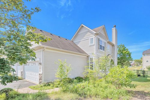 2183 Bluebird Ln, Yorkville, IL, 60560-7105 | Card Image
