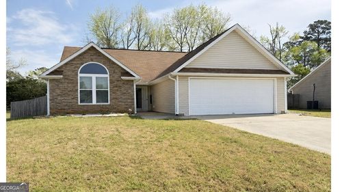 1762 Live Oak Ln, Hampton, GA, 30228-3288 | Card Image