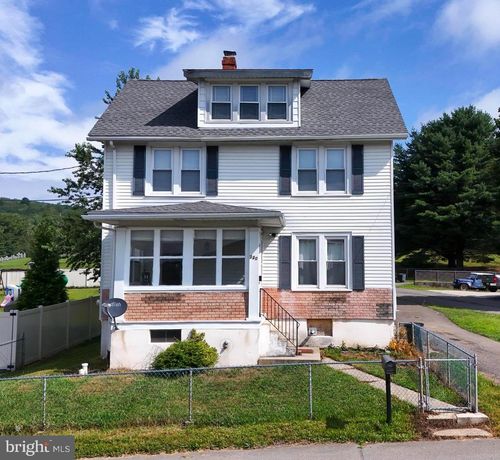 220 Lewis St, Brockton, PA, 17925-5173 | Card Image