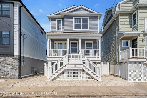 265 1st Ave, Manasquan, NJ, 08736-3944 | Card Image