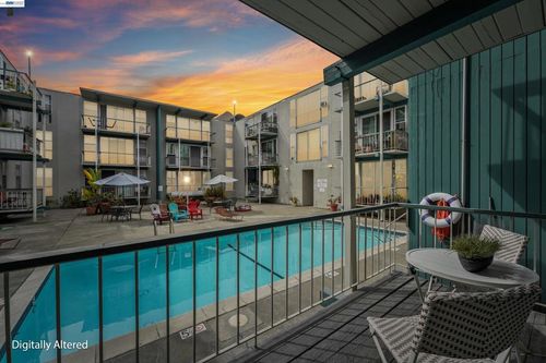 136-811 York St, Oakland, CA, 94610 | Card Image