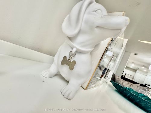 706-393 King St W, Toronto, ON, M5V3G8 | Card Image